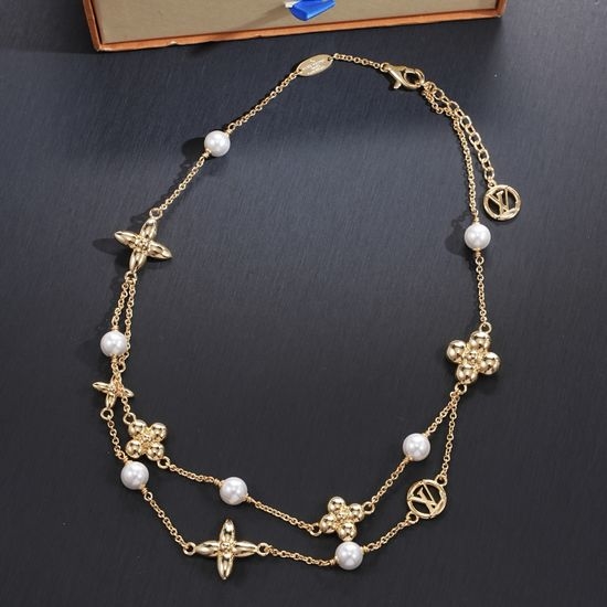 Louis Vuitton LV Elegant Beaded Diamond Necklace