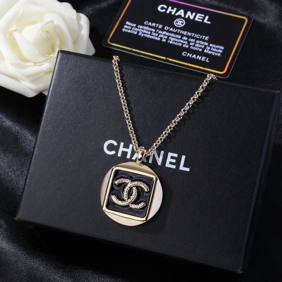 Chanel Unique Design Necklace Fashion Element Decorative Accessory