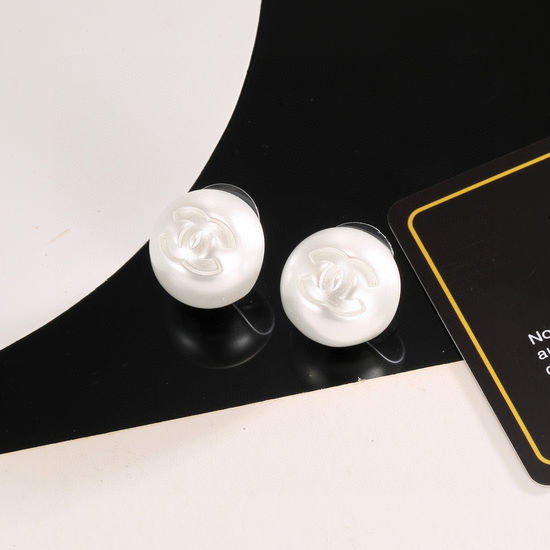 Chanel White Resin Round Stud Earrings