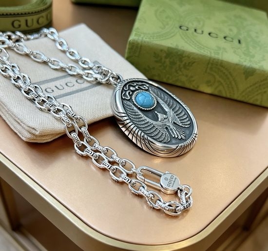 Gucci Vintage Pattern Fashion Necklace