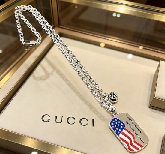 Gucci Classic Double G Vintage Necklace