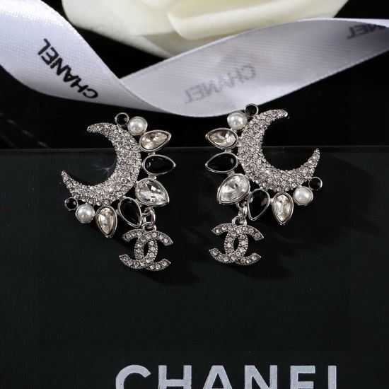 Chanel Elegant Elegant Brass Earrings