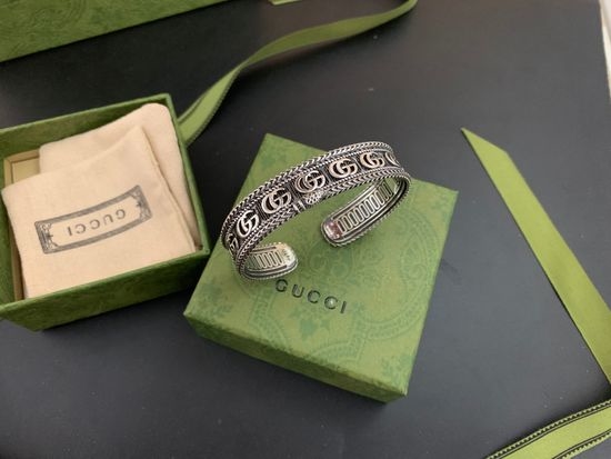 Gucci Snake Pattern Open Bangle Bracelet