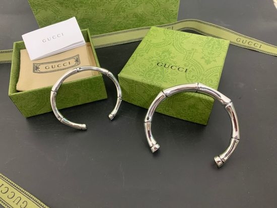 Gucci Bamboo Solid Open Bangle Fashion Accessory