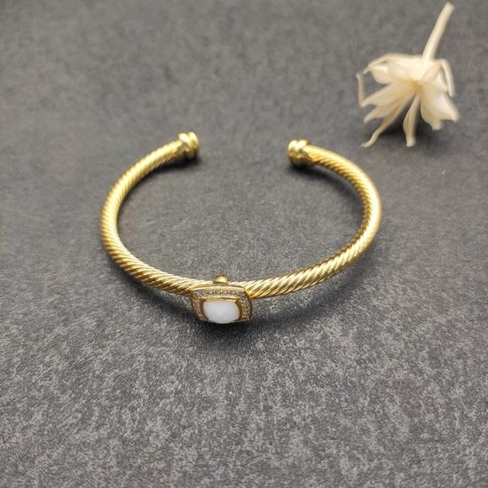David Yurman White Agate Diamond Twisted Bangle